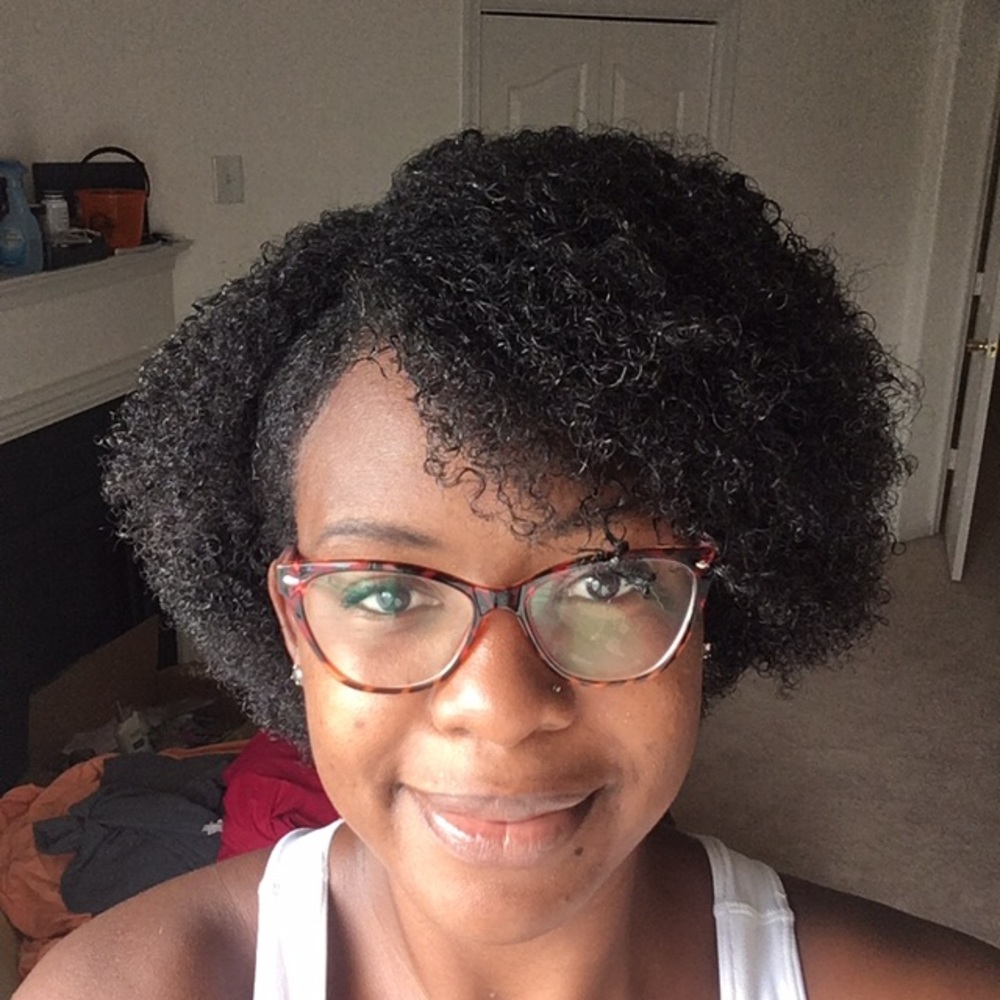 Meet your Posher, Talia